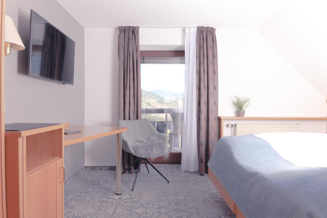 Genusshotel Hirschen - Erholung Im Gruenen Sallneck エクステリア 写真