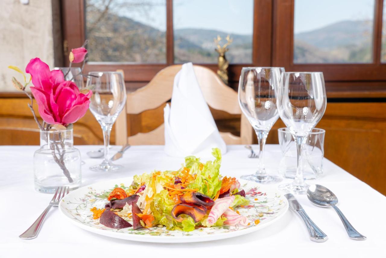 Genusshotel Hirschen - Erholung Im Gruenen Sallneck エクステリア 写真