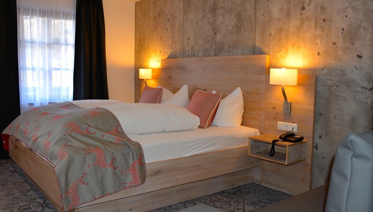 Genusshotel Hirschen - Erholung Im Gruenen Sallneck エクステリア 写真