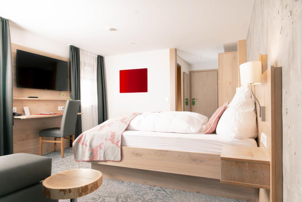 Genusshotel Hirschen - Erholung Im Gruenen Sallneck エクステリア 写真