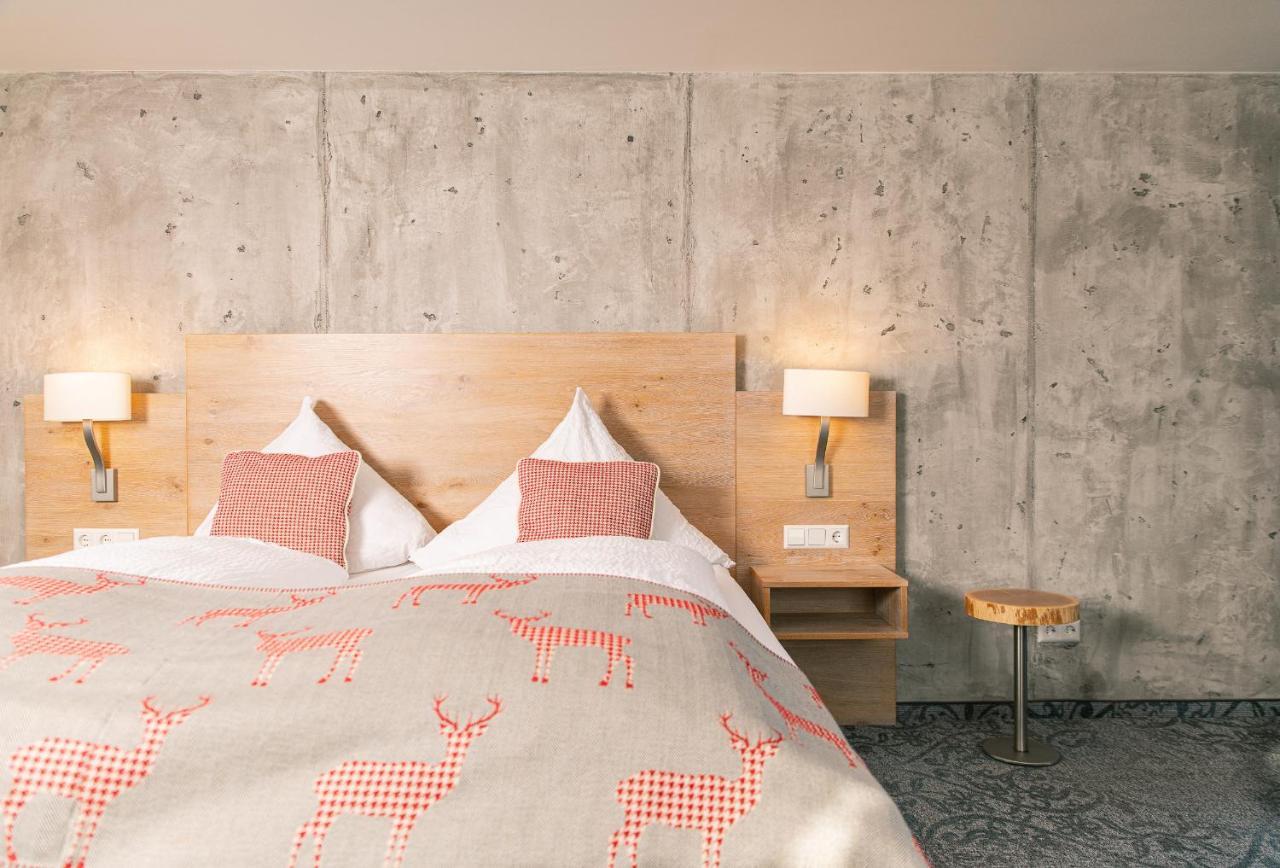 Genusshotel Hirschen - Erholung Im Gruenen Sallneck エクステリア 写真